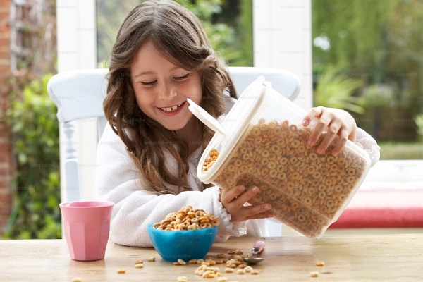 Bowls that are too small do not hold enough food.
