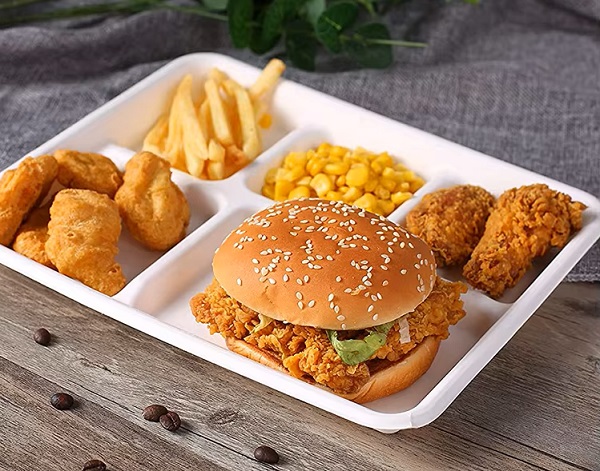 Fast food restaurants use food contact safe sustainable trays.