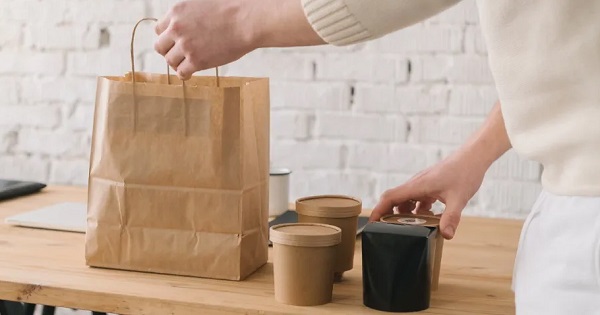Disposable food grade packaging for take-out use
