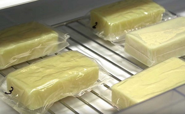 Edible Food Packaging Made from Milk Proteins