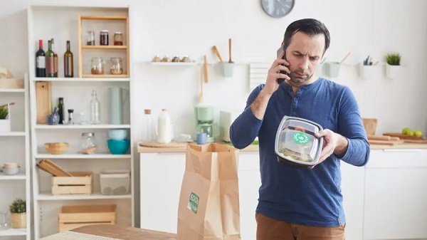 Customers are giving feedback on errors in takeaway packaging.