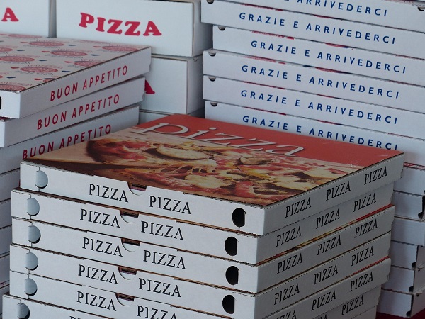 corrugated pizza boxes