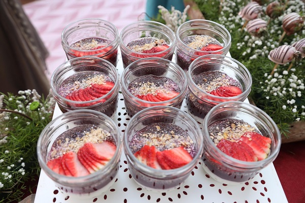 Small dessert bowls